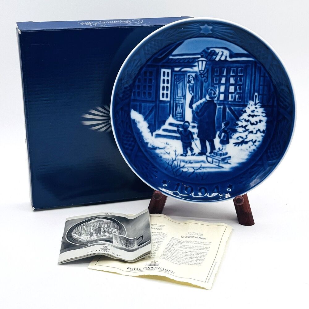 Royal Copenhagen 1994 Christmas Plate Christmas Shopping Danish Blue BOX & COA